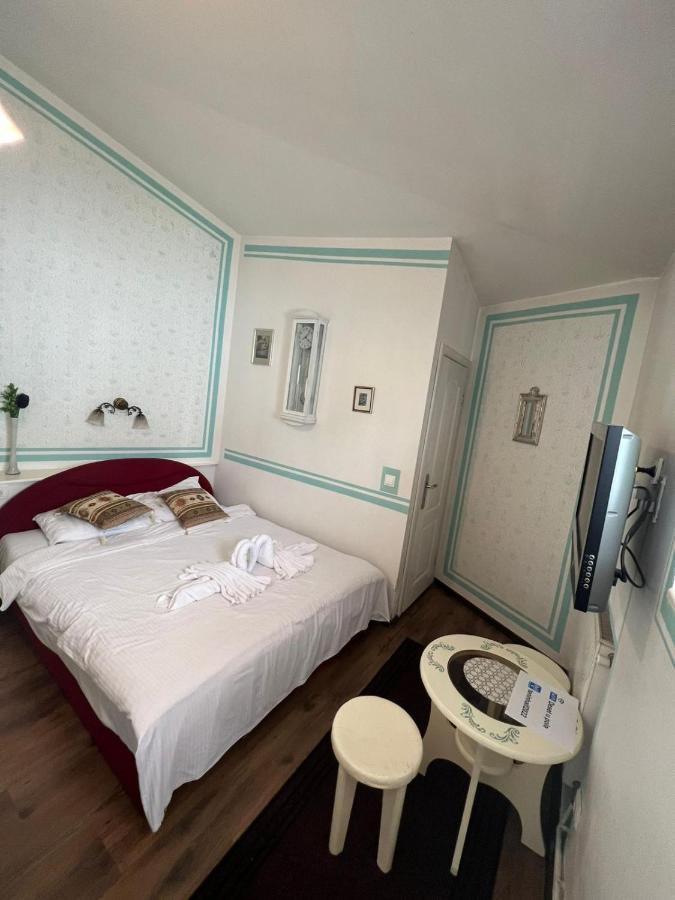 Guesthouse Nia Deluxe Sarajevo Ngoại thất bức ảnh