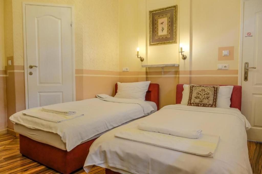 Guesthouse Nia Deluxe Sarajevo Ngoại thất bức ảnh
