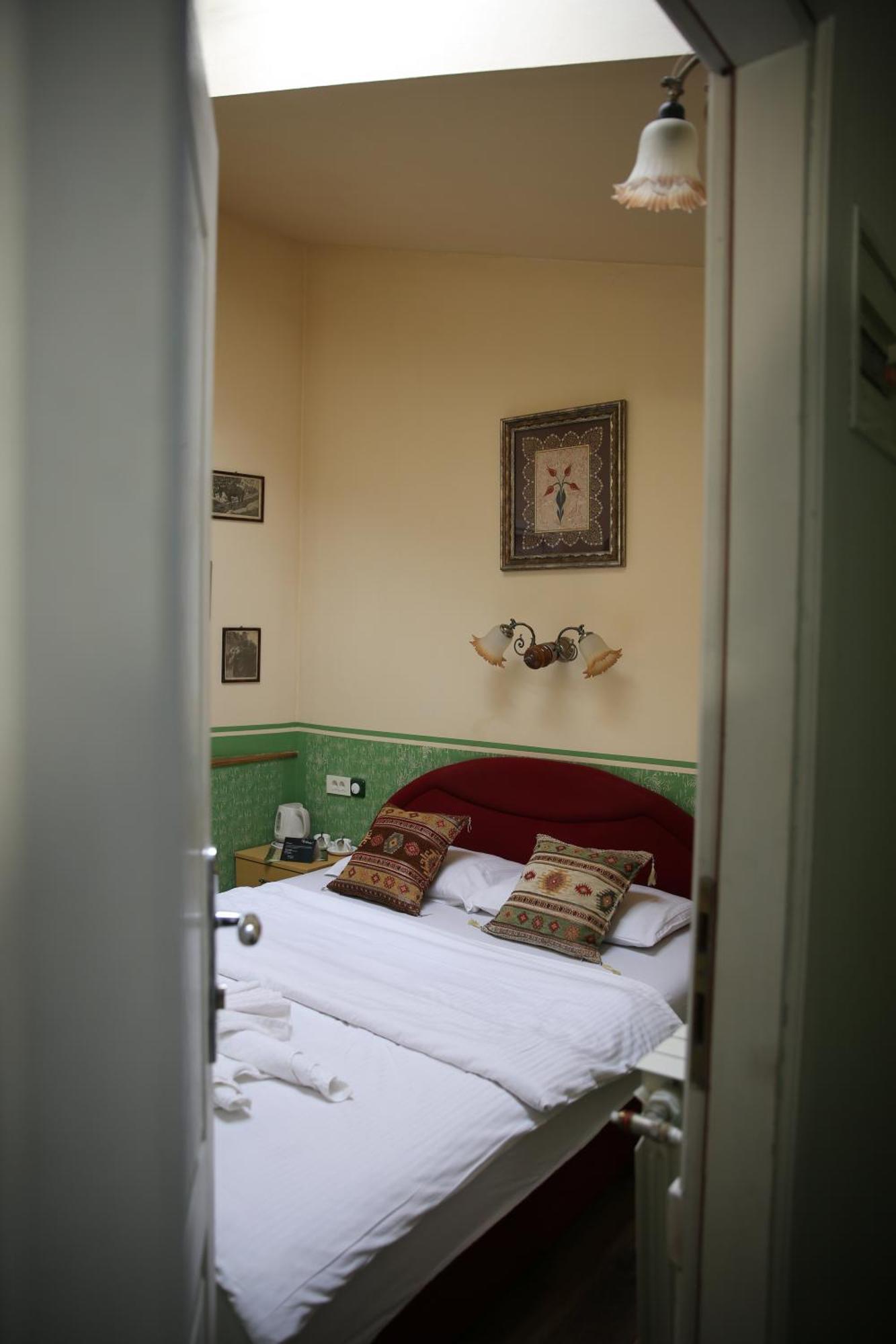 Guesthouse Nia Deluxe Sarajevo Ngoại thất bức ảnh