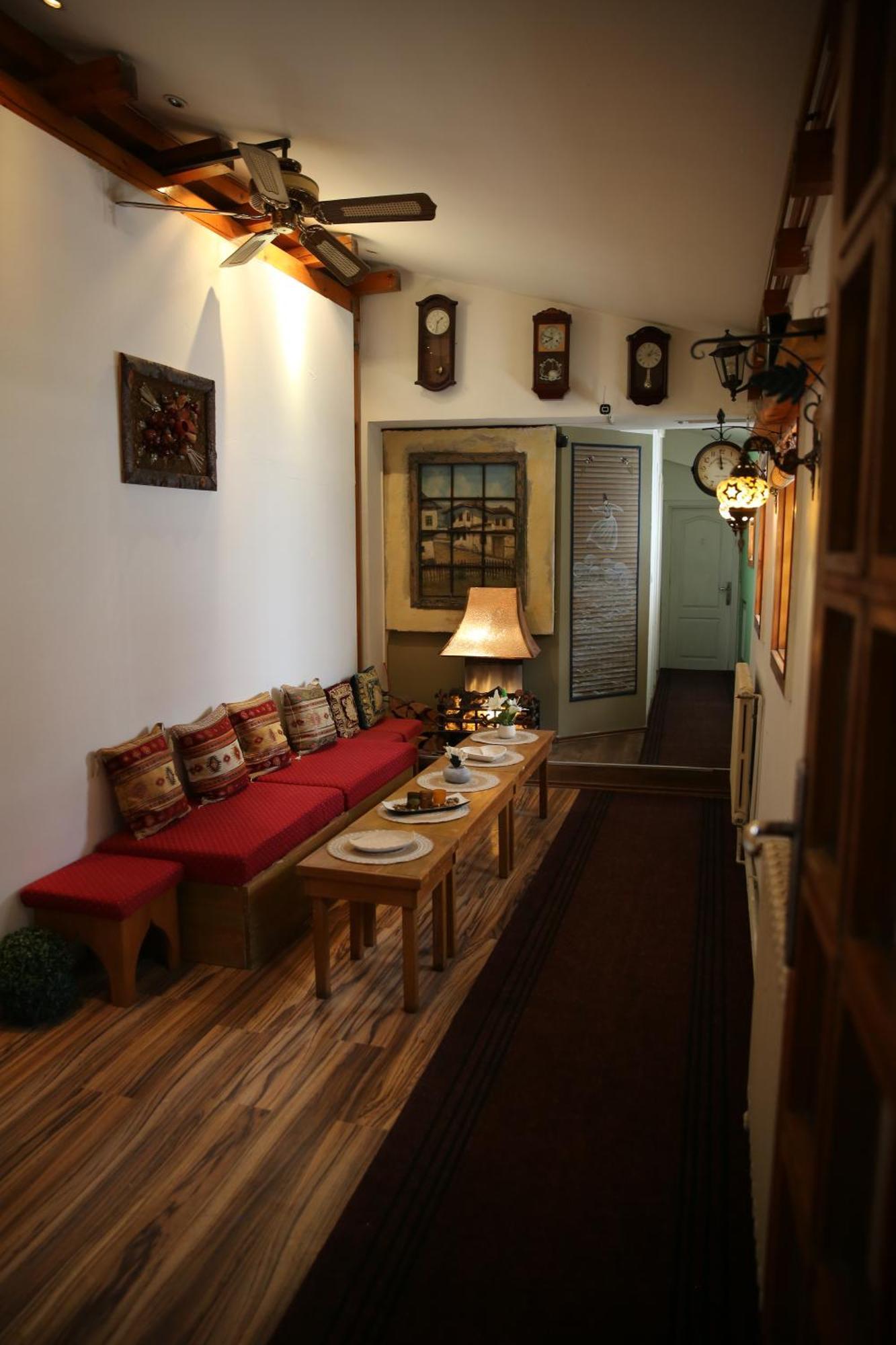 Guesthouse Nia Deluxe Sarajevo Ngoại thất bức ảnh